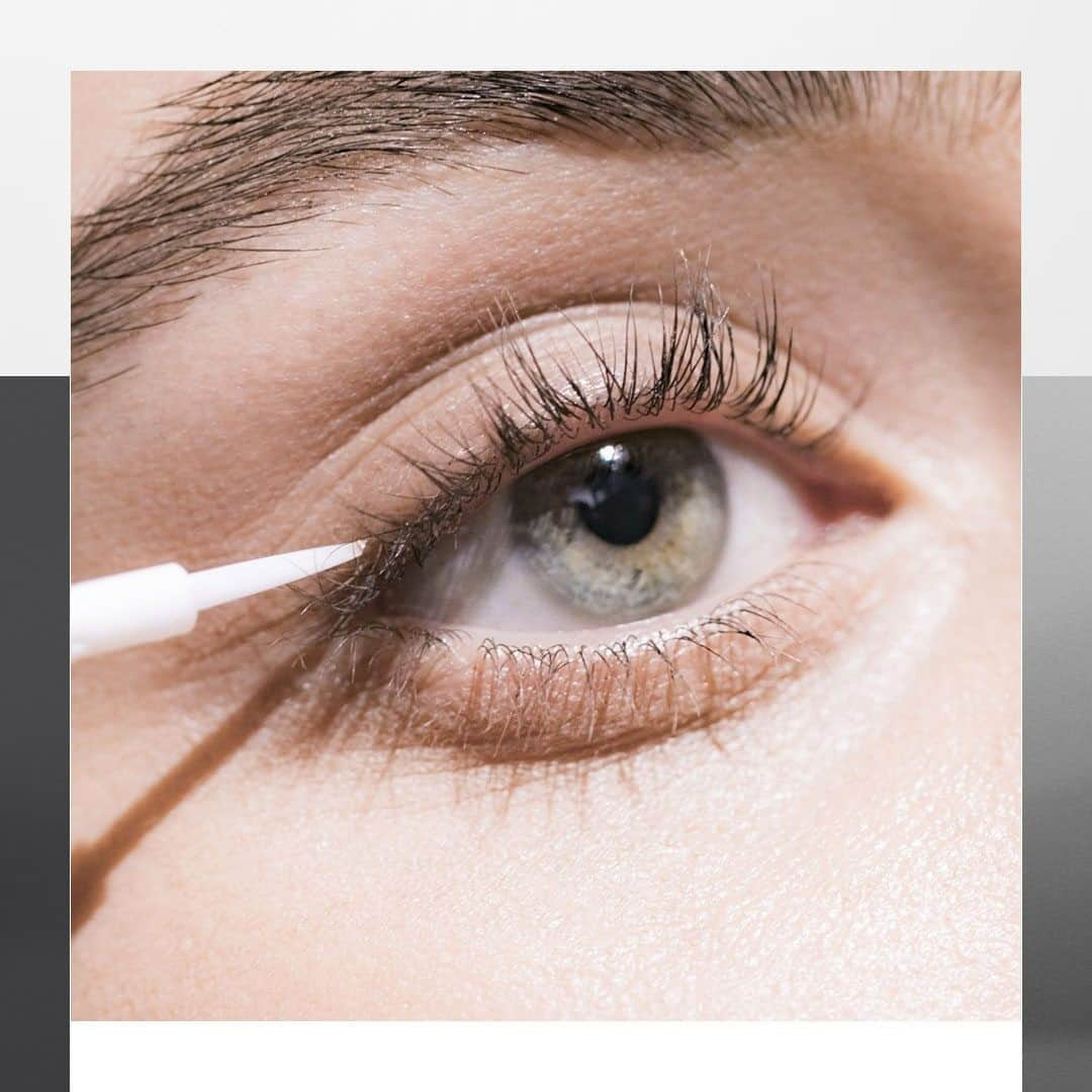 Lancôme Officialさんのインスタグラム写真 - (Lancôme OfficialInstagram)「Lash Revitalizing SerumTM, the gift that keeps on giving. Fortify lashes with each application. You’ll be hooked for life!  Available exclusively @nordstrom in the US, at all Lancôme counters in the EU, in Mexico on our website @elpalaciodehierro & Liverpool. It will be available in Chile in November 2020 and in Brazil, Argentina and Uruguay in 2021. #Makeup #LashSerum #Lancome #LashRevitalizingSerum」9月16日 4時59分 - lancomeofficial