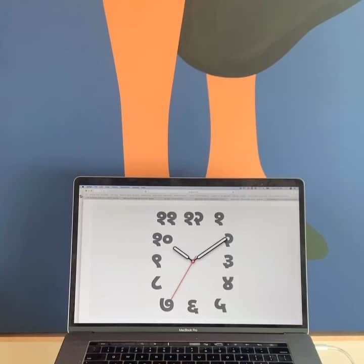 ジェフ・マクフェトリッジのインスタグラム：「I am really excited @apple released my watch faces as part of their new product launch. The way it functions and how it near infinitely randomizes the elements I created is really cool when you experience it on your wrist.... Thanks to Chris Wilson on design with Alan Dye (Apple Watch interface mastermind) Phillip Ward and the apple animators and programmers for bringing my simple artwork to life.」