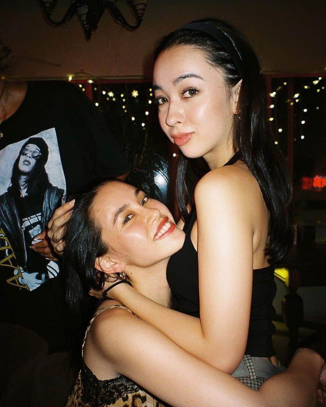 安田唯のインスタグラム：「Sister❤️ @aaliyah @___erinita__」
