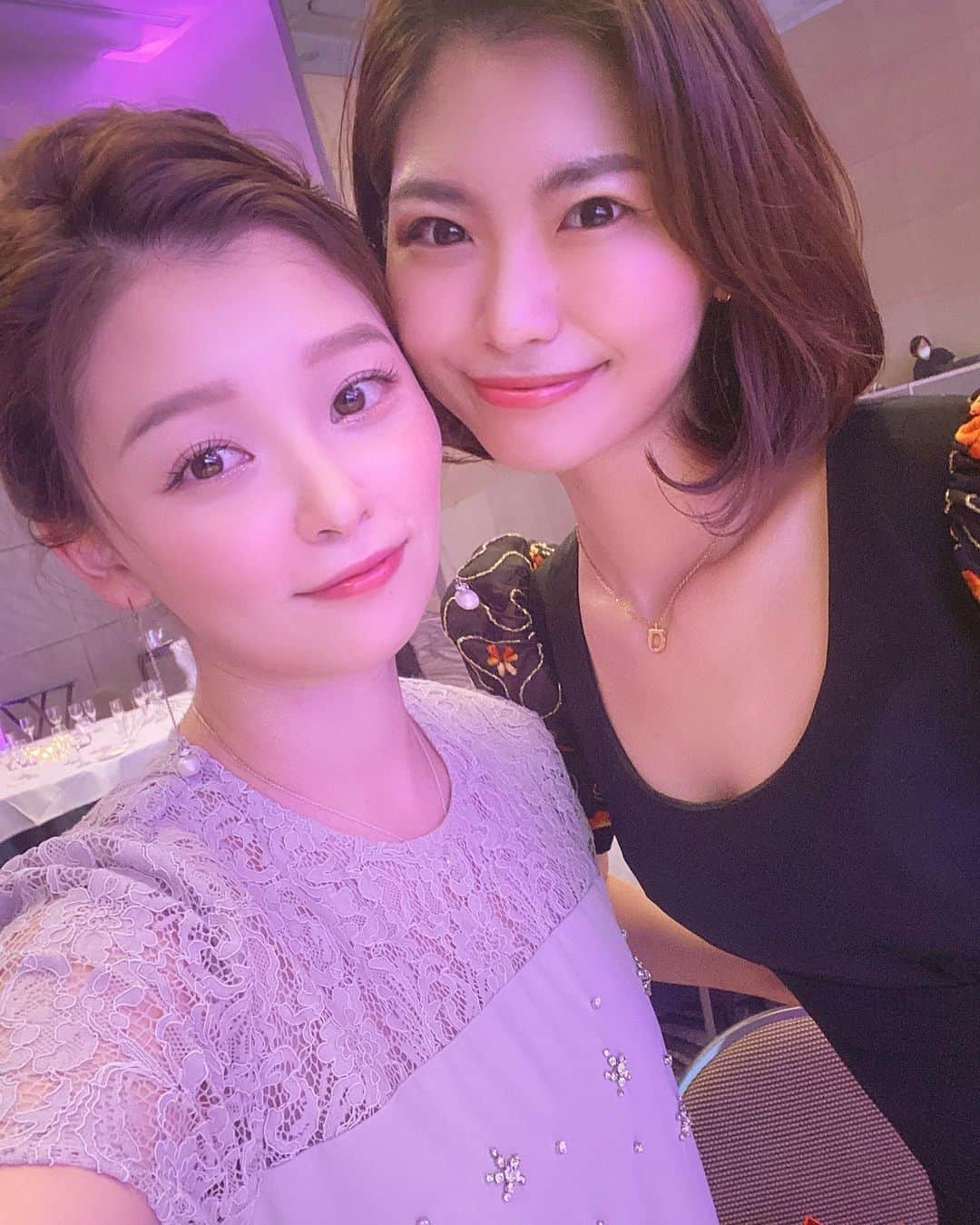 のインスタグラム：「. . . みんな職業やジャンル ステージは違えど 一生懸命頑張ってる 同世代の子が周りにいること 凄く刺激になる❤️ . ミスアース日本大会🇯🇵 会場の客入れなしで 応援行けないのは残念だけど 見守ってるよ @ahiru0120 夕華らしくねっ🥰 . . #友達 #同世代 #周りのみんな から #刺激 #たくさん もらってる #ミスアース #ミスアースジャパン #ミスアースジャパン2020 #日本大会 #明日 #がんばれ」