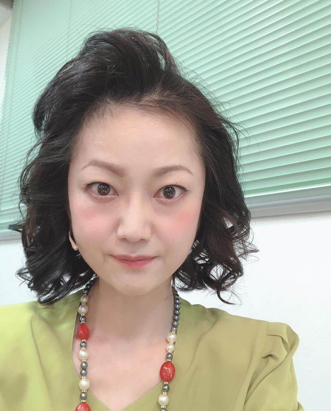 遠山景織子さんのインスタグラム写真 - (遠山景織子Instagram)「『舞台ぼくらの七日間戦争』本日も御来場くださった皆さまありがとうございました✨✨✨ #舞台ぼくらの七日間戦争  #宗田理 さん #久保田唱 さん#脚本演出  #５ステージ目  #昭和ヘアー  #バブリー#肩パット  #柿沼奈津子 #柿沼奈津子役  #直樹の母 #亀有リリアホール  #公演中  #幸せ  #御来場ありがとうございました  #遠山景織子」9月15日 22時10分 - kyooko.9.tooyama