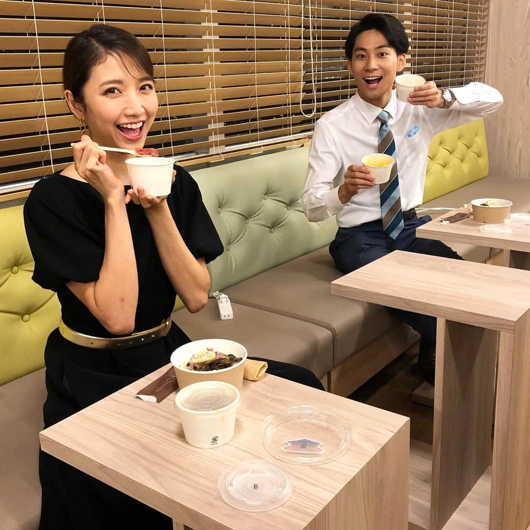 フジテレビ「THE NEWS α」さんのインスタグラム写真 - (フジテレビ「THE NEWS α」Instagram)「.  久々のカレーの日が復活🍛  番組の企画でも特集した「流しのカレー」で有名な 阿部由希奈さんの #andcurry 。  コロナ感染拡大防止からテイクアウトです。   #livenewsα #ライブニュースα #フジテレビ #fujitv #ニュース #三田友梨佳 #内田嶺衣奈 #内野泰輔 #鈴木唯 #安宅晃樹 #今湊敬樹」9月15日 22時23分 - news_alpha