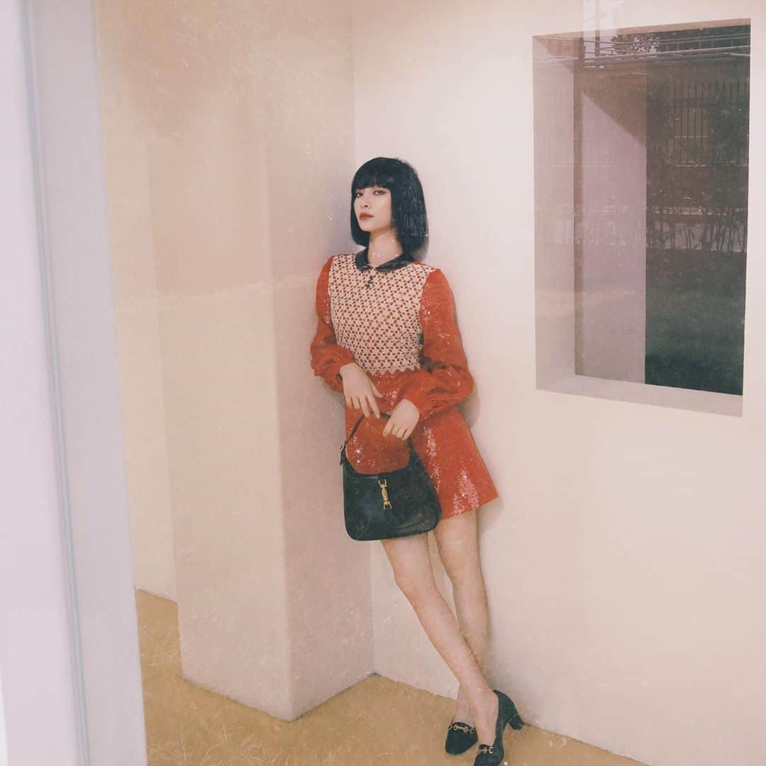 KIKIさんのインスタグラム写真 - (KIKIInstagram)「🙋🏻‍♀️Back to the 60s @gucci  #GucciJackie1961」9月15日 22時46分 - hellokiki77