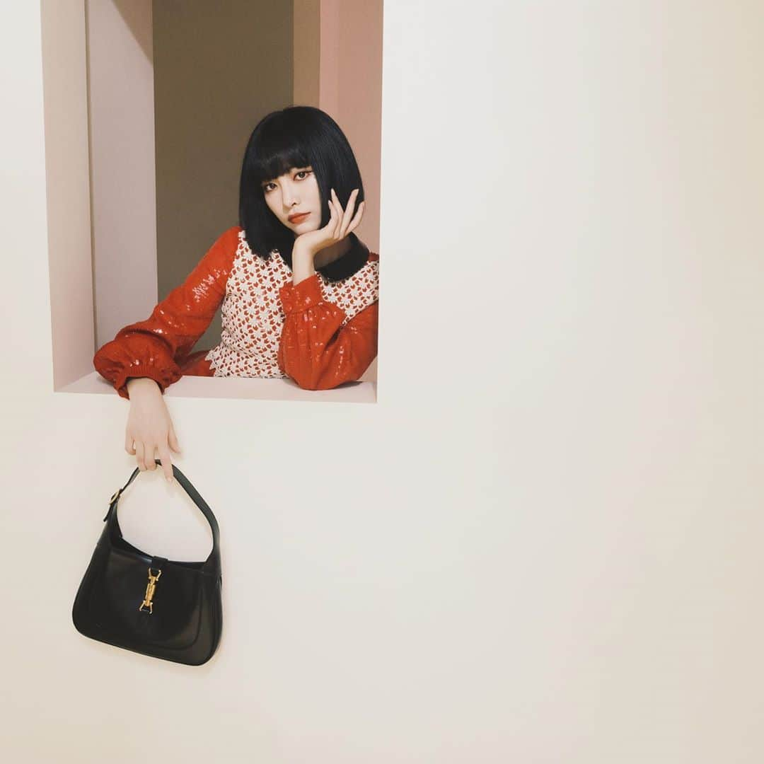 KIKIさんのインスタグラム写真 - (KIKIInstagram)「🙋🏻‍♀️Back to the 60s @gucci  #GucciJackie1961」9月15日 22時46分 - hellokiki77