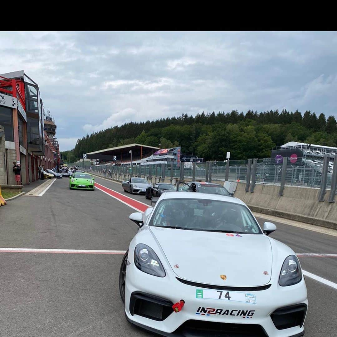 ドミトリ・オフチャロフさんのインスタグラム写真 - (ドミトリ・オフチャロフInstagram)「Fun day at @circuit_spa_francorchamps 🏎🏎🏎」9月15日 22時50分 - dimaovtcharov