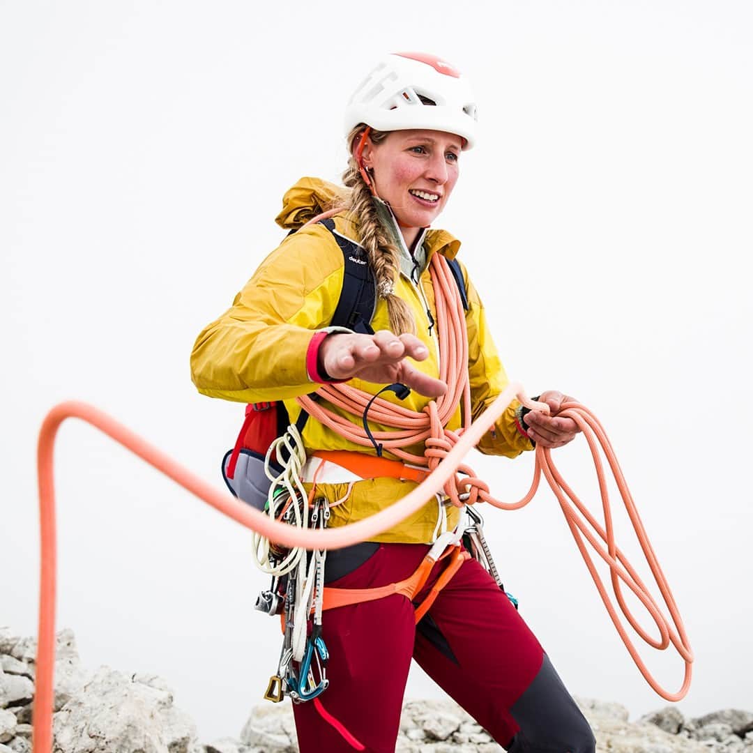 のインスタグラム：「The perfect mountain tour starts with the perfect preparation: Our Guide Lite 30+ stows away your complete climbing equipment and distributes the weight perfectly. 🏔  - Please tag #deuter to be featured. ❤️🏔 - #deuter #deuterforwomen #deuterbackpack #motivation #mountaineering #backpack #outdoor #sports #outdoorsports #climbing #mountains #slacklining #activelifestyle #mountainguide @bibi_schoeferle」