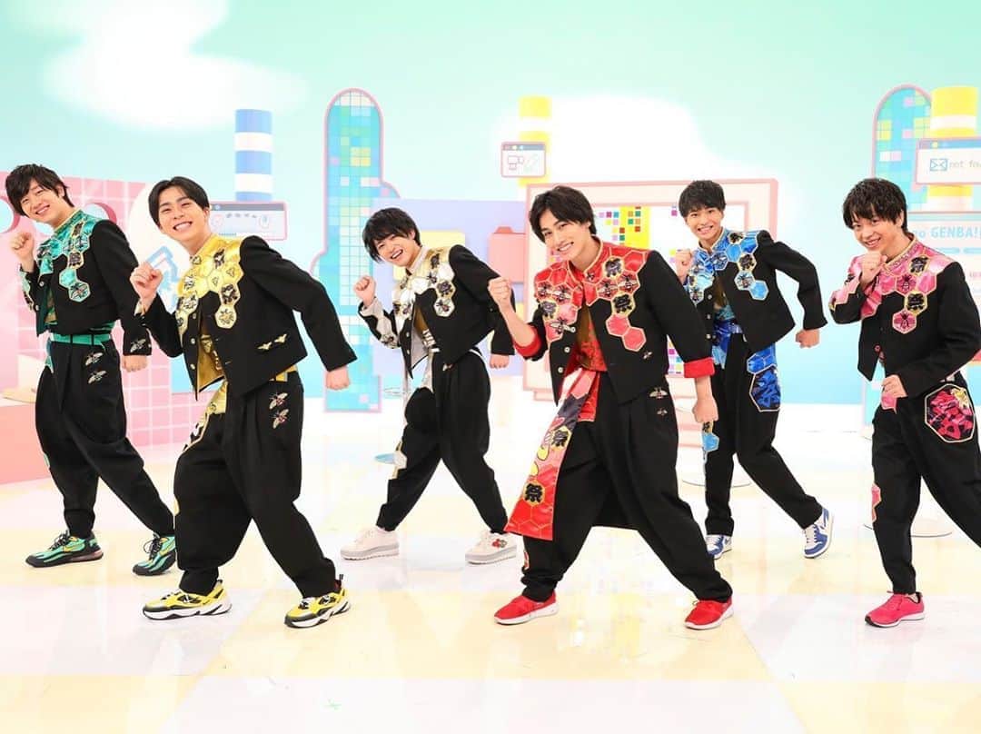祭nine.のインスタグラム：「こんばんは！ 神田陸人です(* ˃ ᵕ ˂ )b 今夜からいよいよカンテレさんの「和牛の以上、現場からお伝えしました。」に祭nine.が登場します！ 深夜0:55〜　見てくださいねっ  #関係ないけど #神田家にも秋が来ました」