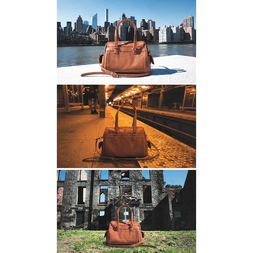 ブルックリンインダストリーズのインスタグラム：「Take the Whinnie Handbag with you wherever you may, or may not go. 👜  All bags 10% off with code BAGSALE10 at checkout. #brooklynindustries #liveworkcreate」