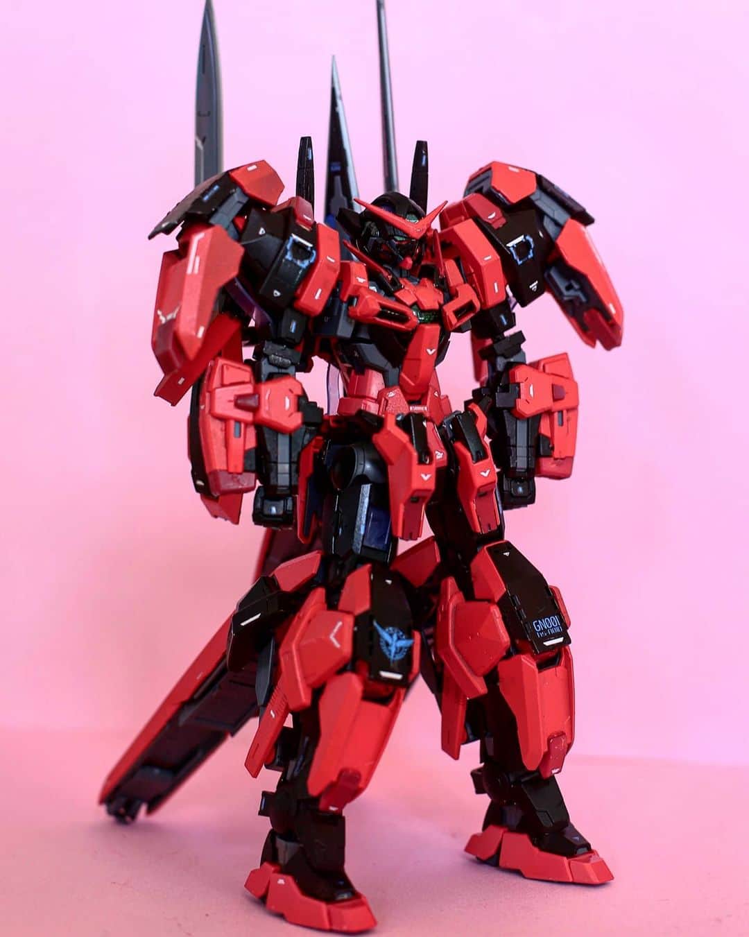 のインスタグラム：「Finished my custom Gundam Avalanche Exia build. No means perfect but came out pretty clean. Had a lot of fun building, thanks to everyone who joined live.」