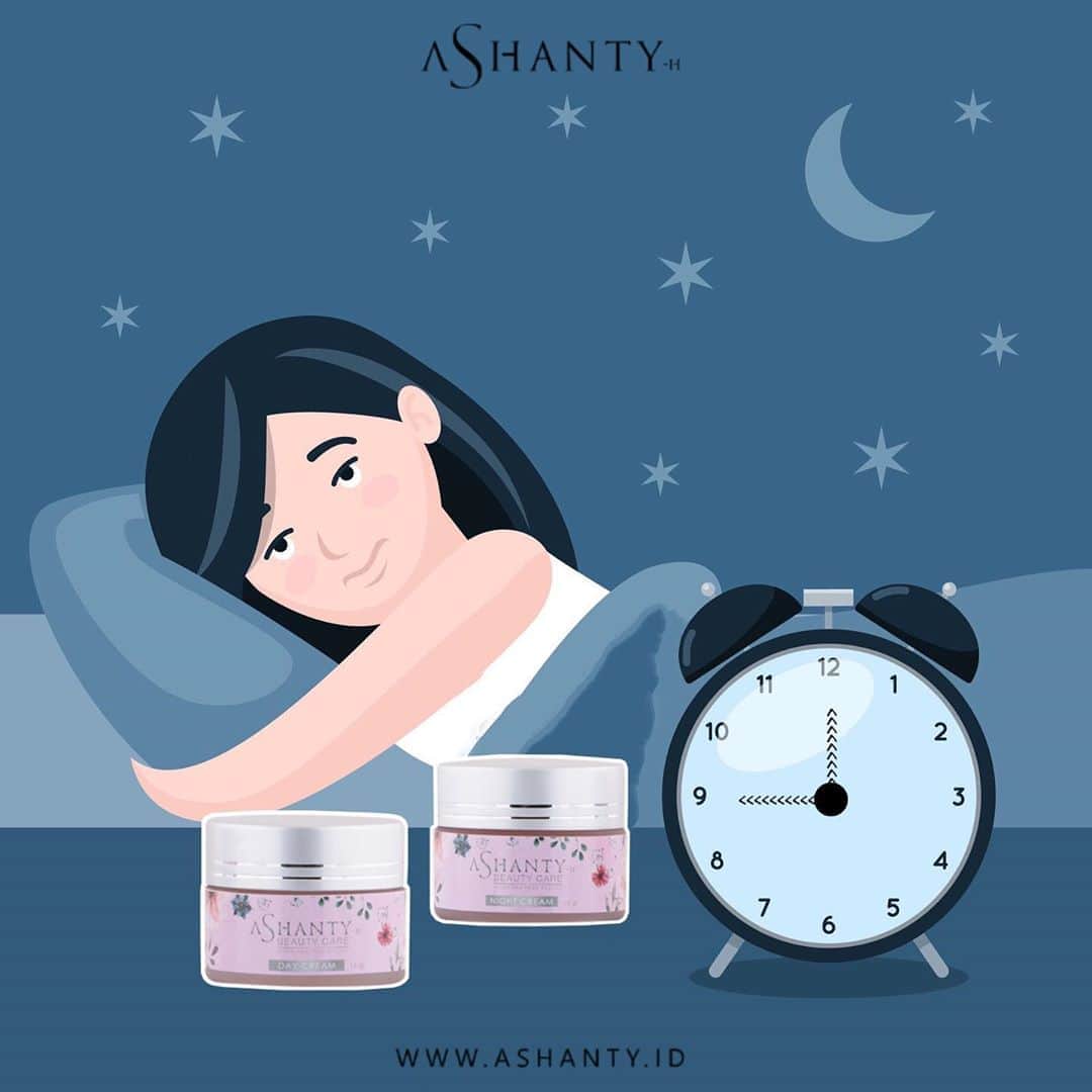 ASHANTY BEAUTY CREAM OFFICIALのインスタグラム：「Jangan lupa rawat wajah sebelum tidur, dengan menggunakan Night Cream by @ashantyid agar keesokan harinya wajah terlihat lebih sehat, cerah dan berseri ✨  _________________________________ Informasi dan pemesanan : WA: 081293823950 WA: 085781140354 WA: 081287388885 WA: 087778489900 FAST RESPONS CLICK LINK yang ada di Bio IG @ashantyid 🌸✨ _________________________________ #ashantybeautycosmetics #beauty #cosmetics #brandlocal #kosmetikhalal #makeup #kosmetikartis #ashanty #thehermansyah #beautyvlogger #jualkosmetikmurah #kosmetikmahal #kosmetikbagus #ashantyid #keluargaasix #ashantyhermansyah #mua」