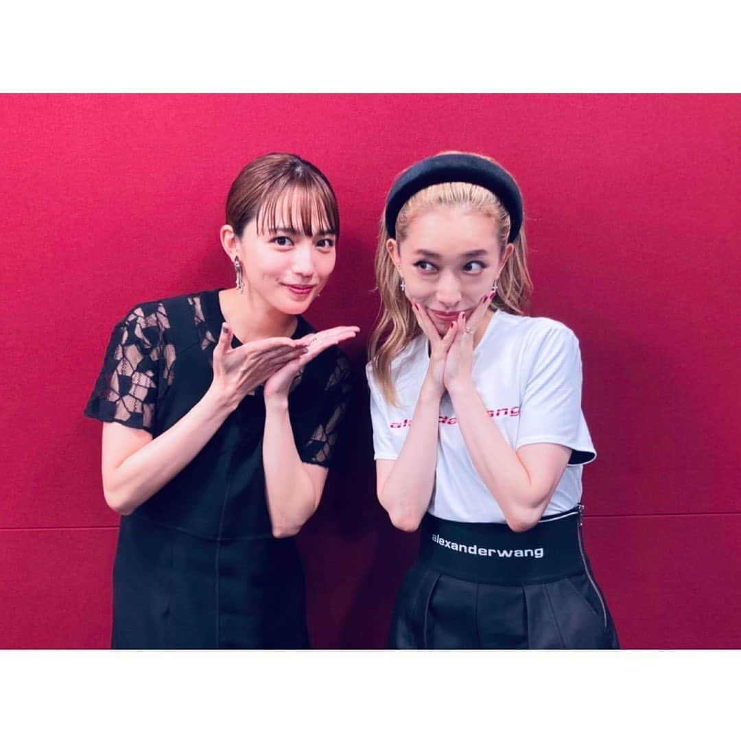 加藤ミリヤさんのインスタグラム写真 - (加藤ミリヤInstagram)「可愛い可愛い春奈ちゃん。 Dive/Connect @zepp online 生配信にて。 忙しいのにありがとう。 今をときめくこんなに可愛い女優さんが私のライブを観て泣いてくれた。感謝以上の言葉を教えて。もっと頑張ろうと思いました。本当に思った。 私の歌を聴いてくれるみんなが居るから私はこれからも歌が歌えます。ああ感謝以上の言葉を。」9月15日 23時45分 - miliyahtokyo