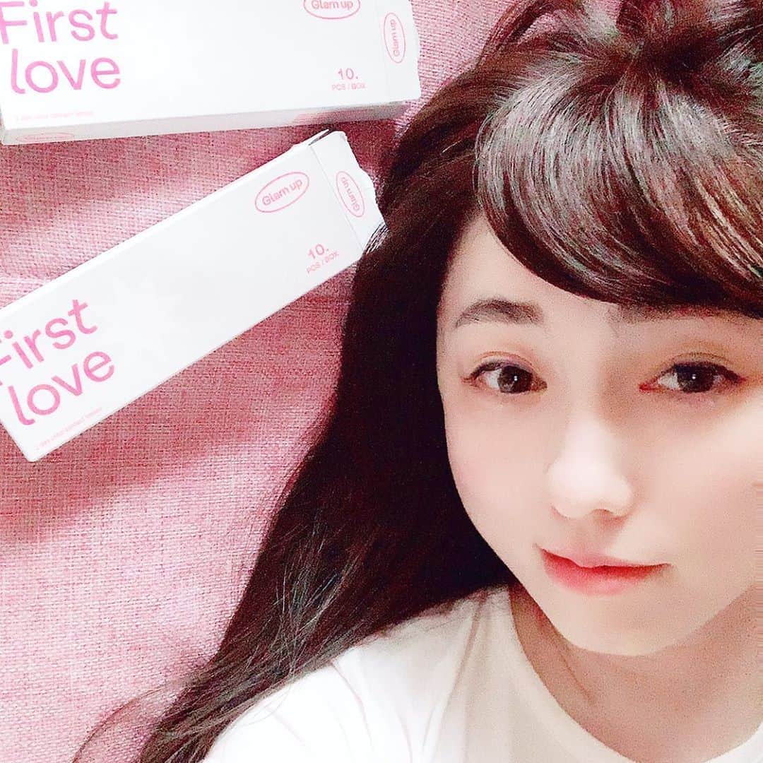 のインスタグラム：「😴💤﻿ ﻿ ね、ねむねむ...💤💤﻿ 眠すぎてもうこれ以上目が開きません😂 あとはコンタクトを取って寝るだけっ﻿ 今日はグラムアップのmocha loveをつけてたよ💕 @glamupjapan﻿ すごく自然にもれて目にfitしてておきにいり✨﻿ それではおやすみなさい🌙﻿ https://gujapan.co.jp/sp/ ﻿ ﻿ ﻿ ﻿ ﻿ #カラコン #グラムアップ #Glamup #Luka #琉花 #glamup #ルカ﻿ ﻿」