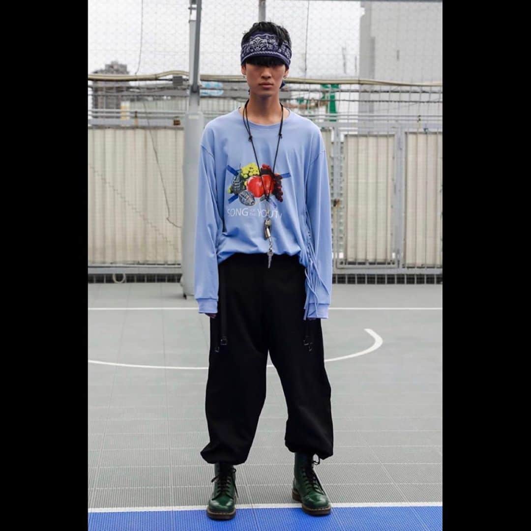 のインスタグラム：「Azuma. 21S/S collection @azuma.anticraftdesign  . pr @sakaspr @nagasakakeitaro  . . 前回中止になってしまったショーに改めて参加させて頂き本当に嬉しかったです。 デザイナーの東さん、PRの長坂さんありがとうございました！！ #azuma」