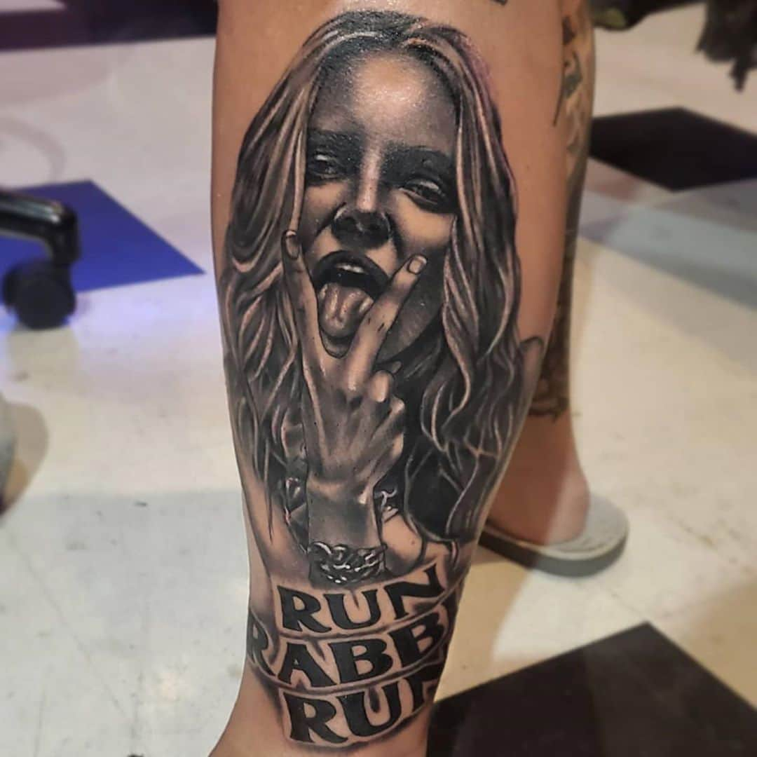 ロブ・ゾンビさんのインスタグラム写真 - (ロブ・ゾンビInstagram)「Hey it’s Tattoo Tuesday! Props to all the artists whoever you are. #tattootuesday #robzombie」9月16日 0時07分 - robzombieofficial