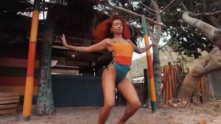 メジャー・レーザーのインスタグラム：「BRAZIL CHECKING IN🔥 @ARIELLEMACEDO」
