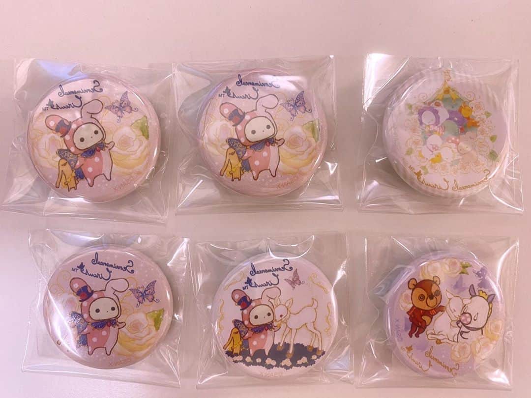 桜咲千依のインスタグラム：「ようやく新しいシャッポさんグッズ散財しに行けた...( *´꒳`* )❤ でもコリラックマのうさみみつけてるやつにも浮気した。」