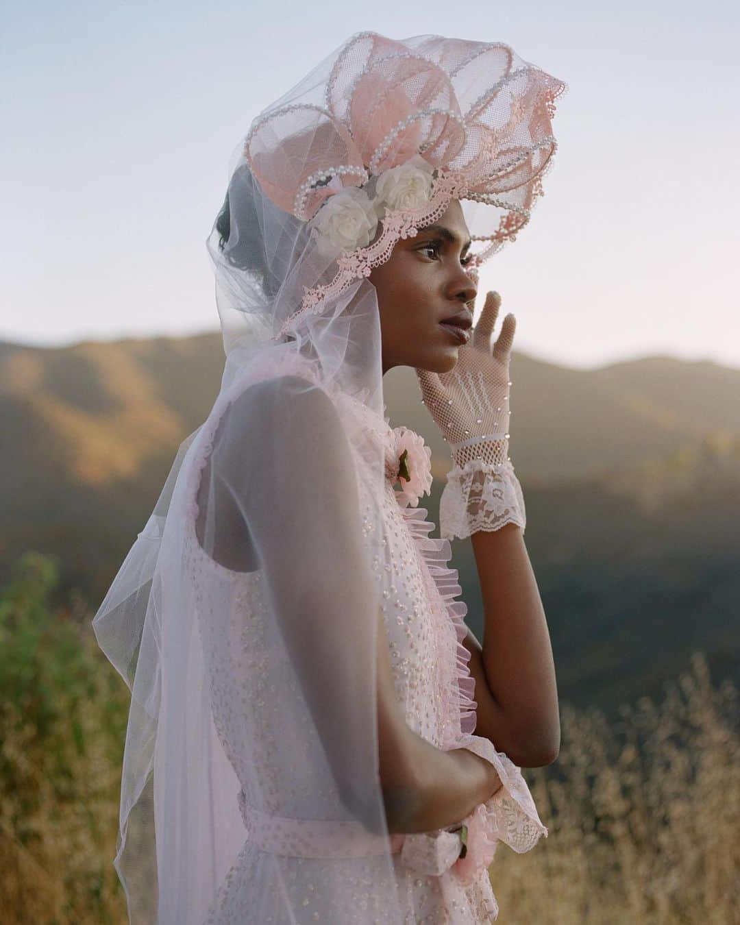 ロダルテさんのインスタグラム写真 - (ロダルテInstagram)「SS21 Rodarte Collection by @kateandlauramulleavy: @ayobamiokekunle wears the Light Pink Metallic Tulle Dress with Roses. Photography: @dritch Styling: @shirleykurata and @AshleyFurnival Makeup: @u.z.o for @narsissist Hair: @_uncle__lee_ using @ghd_northamerica  Produced by: @ctdinc  #rodarte」9月16日 1時14分 - rodarte