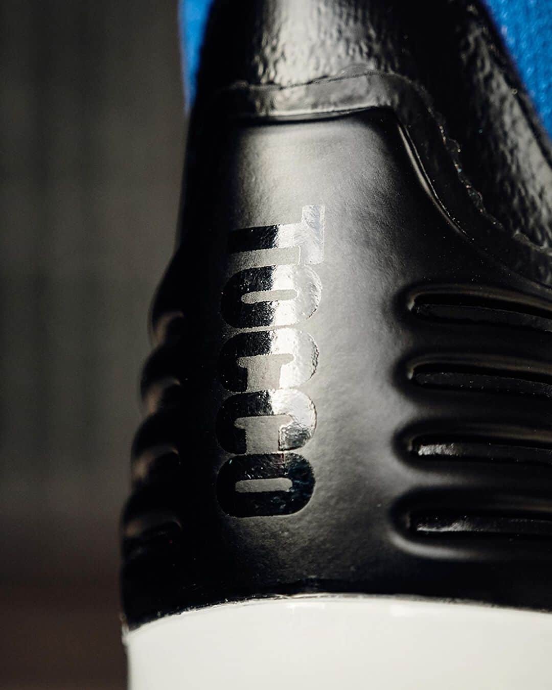 UMBROさんのインスタグラム写真 - (UMBROInstagram)「What’s the Italian word for 𝗧𝗼𝘂𝗰𝗵? 🇮🇹.  Remember the word and lookout for something big dropping ➡️ 16.09.20.  #umbro #umbrofootball」9月16日 2時00分 - umbro