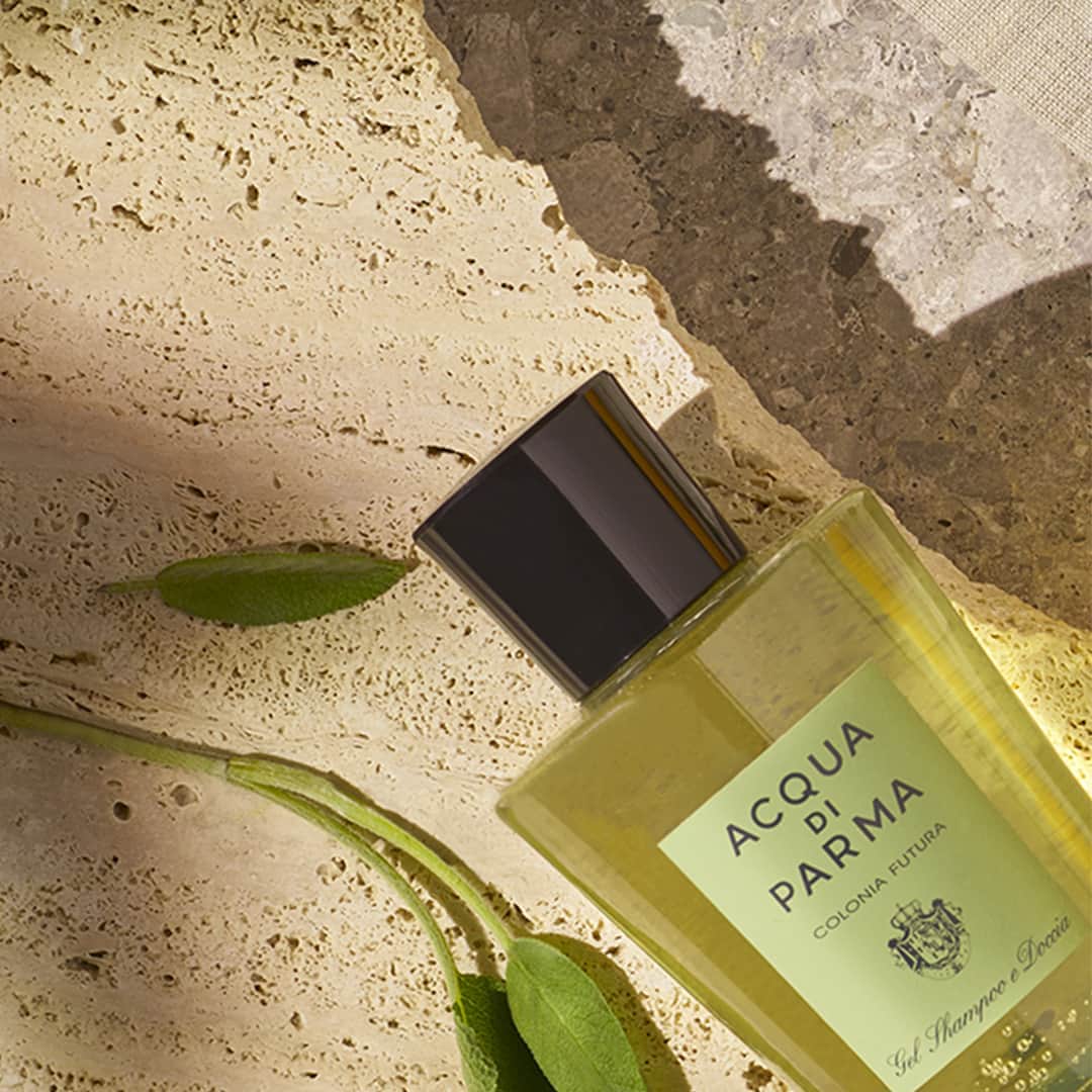 アクアディパルマさんのインスタグラム写真 - (アクアディパルマInstagram)「Colonia Futura, here's a scent that makes you feel as good as you smell.⁣ ⁣ #ColoniaFutura⁣ ⁣ #AcquadiParma #Futura #AcquadiParmaFutura⁣ #colonia #fragrances #newfragrance #icon #future #generation」9月16日 2時03分 - acquadiparma