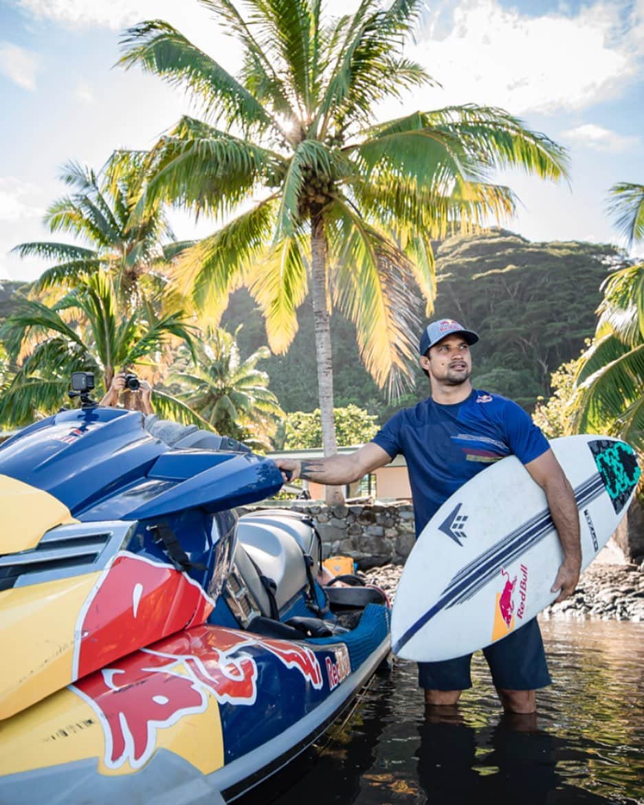 ミシェル・ボレーズのインスタグラム：「🌴🌴🌴🌴 My bike 😜」