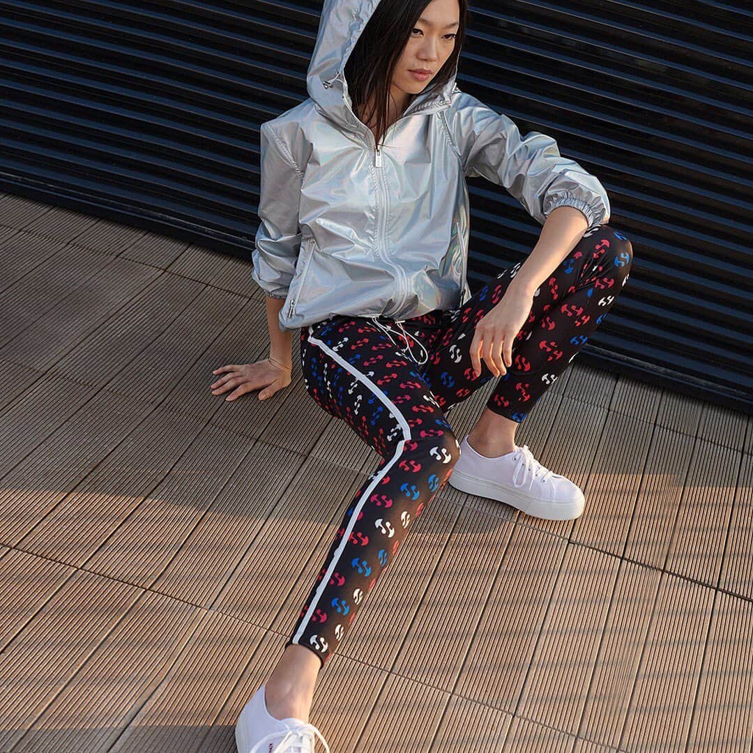 CALZEDONIAさんのインスタグラム写真 - (CALZEDONIAInstagram)「Introducing a new fashion collab, discover our limited edition capsule with @superga_official! #calzedonia #SupergaXCalzedonia #italianLegwear  In all our stores and online」9月16日 2時32分 - calzedonia