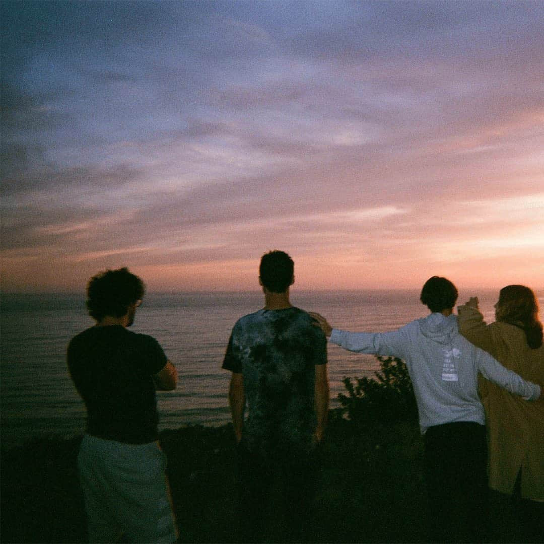 ショーン・ホワイトさんのインスタグラム写真 - (ショーン・ホワイトInstagram)「Happy to see the world opening back up ... but missing my quarantine crew ❤️ here’s some film I got developed.」9月16日 2時40分 - shaunwhite