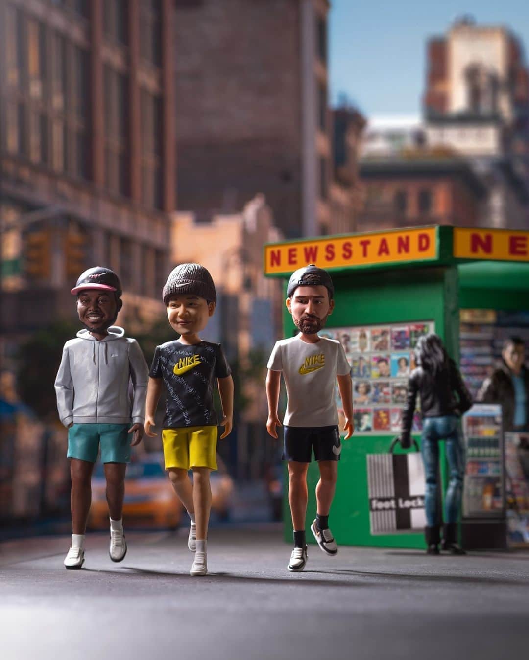 Foot Lockerさんのインスタグラム写真 - (Foot LockerInstagram)「A toy story: When you link up with the squad.   📷 : @plasticaction」9月16日 3時24分 - footlocker