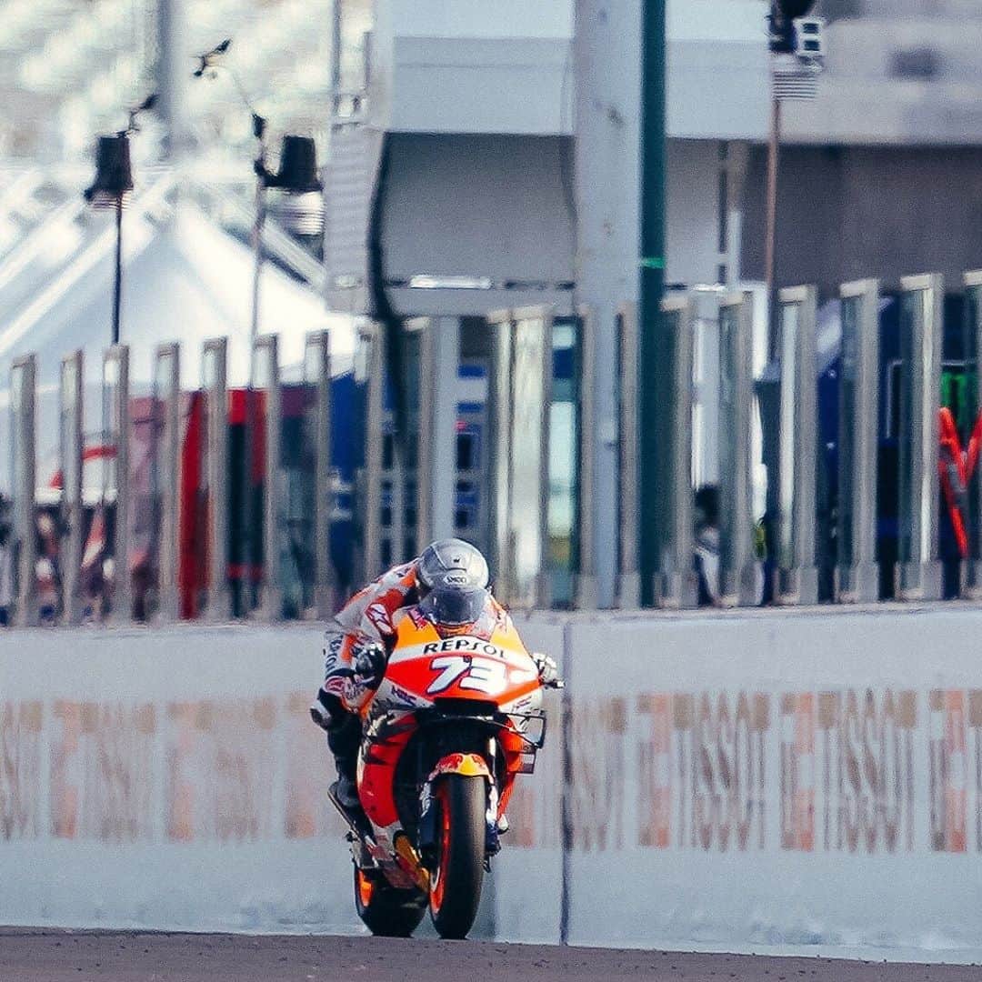 レプソル・ホンダのインスタグラム：「➡️➡️Get the whole picture➡️➡️ ⠀⠀⠀⠀⠀⠀⠀⠀⠀ #MisanoTest #MotoGP #AM73 #AlexMarquez73 #Repsol #Honda #RepsolHonda #HRC #RC213V #ThePowerOfDreams #Racing #Motorcycle #Team #OneHeart」