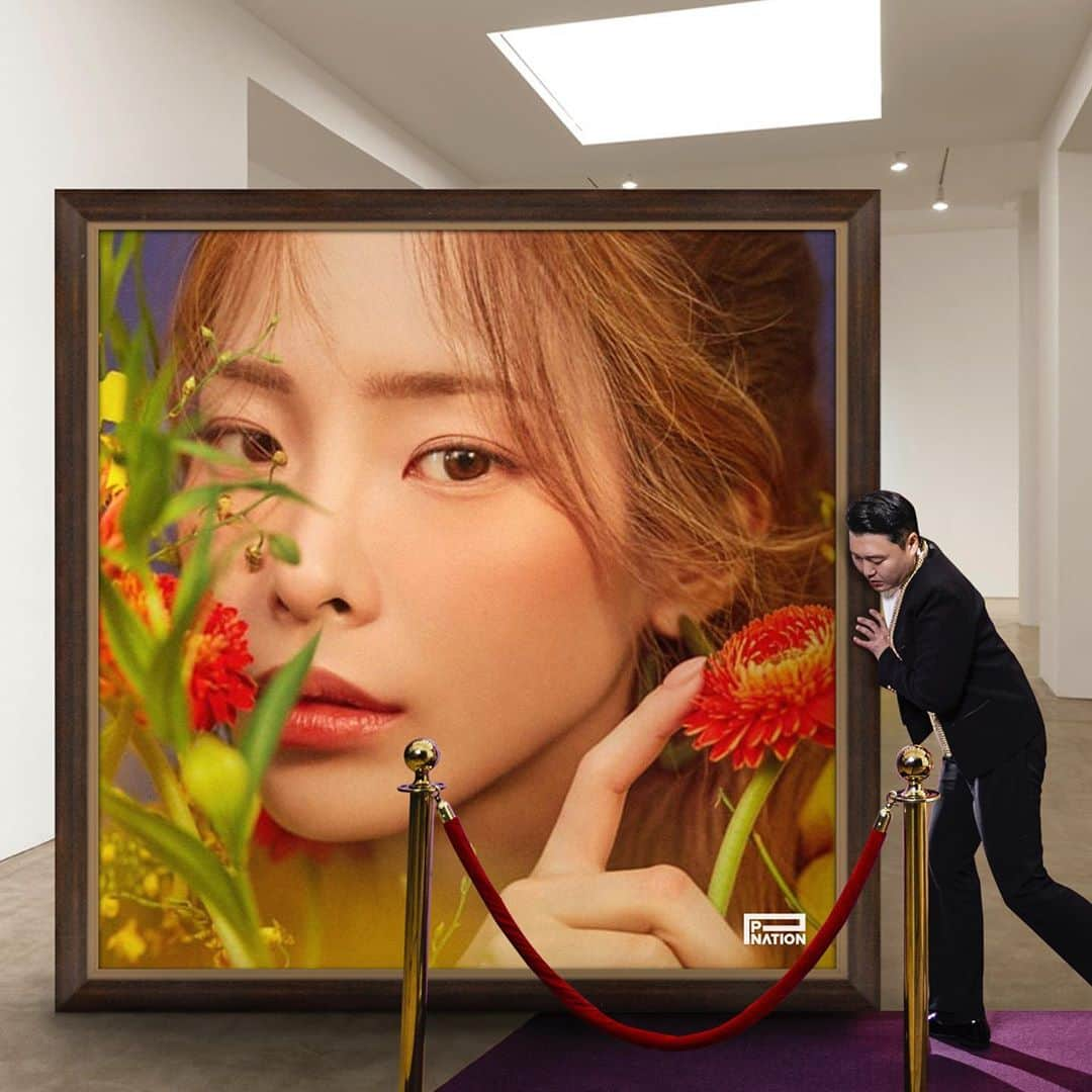 PSYさんのインスタグラム写真 - (PSYInstagram)「#환영합니다  #pnation welcomes  @heizeheize  #헤이즈 #피네이션」9月16日 13時56分 - 42psy42