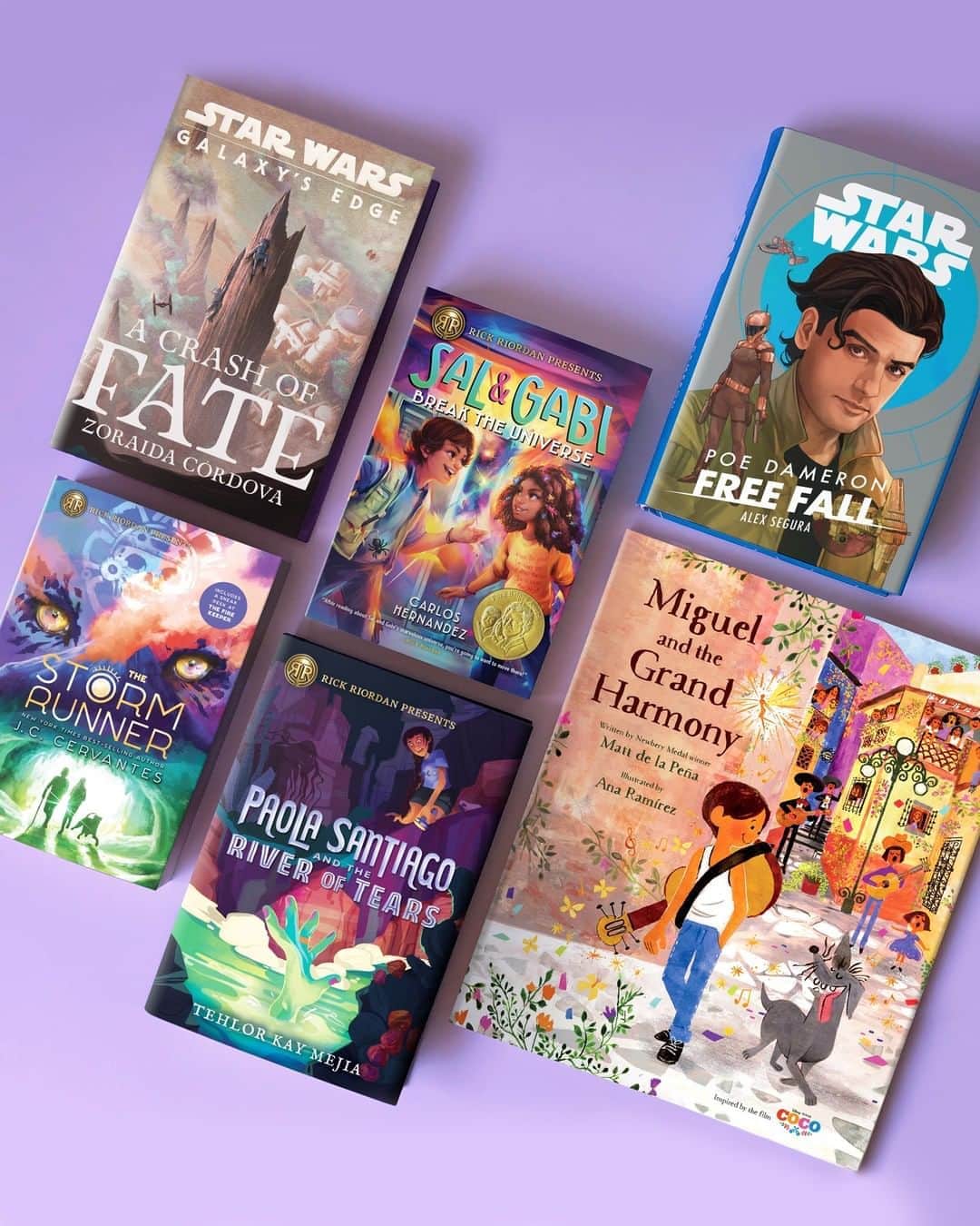 Disneyさんのインスタグラム写真 - (DisneyInstagram)「Celebrate Hispanic Heritage Month with these books written by Hispanic / Latinx authors, courtesy of @DisneyBooks. Link in bio.」9月16日 6時49分 - disney