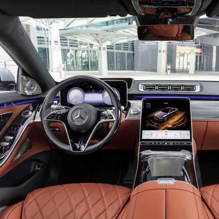 メルセデス・ベンツさんのインスタグラム写真 - (メルセデス・ベンツInstagram)「The new Mercedes-Benz S-Class goes on sale. The new generation of the world's bestselling luxury sedan is now available for order. Deliveries in Europe will start in December.   #MercedesBenz #SClass」9月16日 6時55分 - mercedesbenz