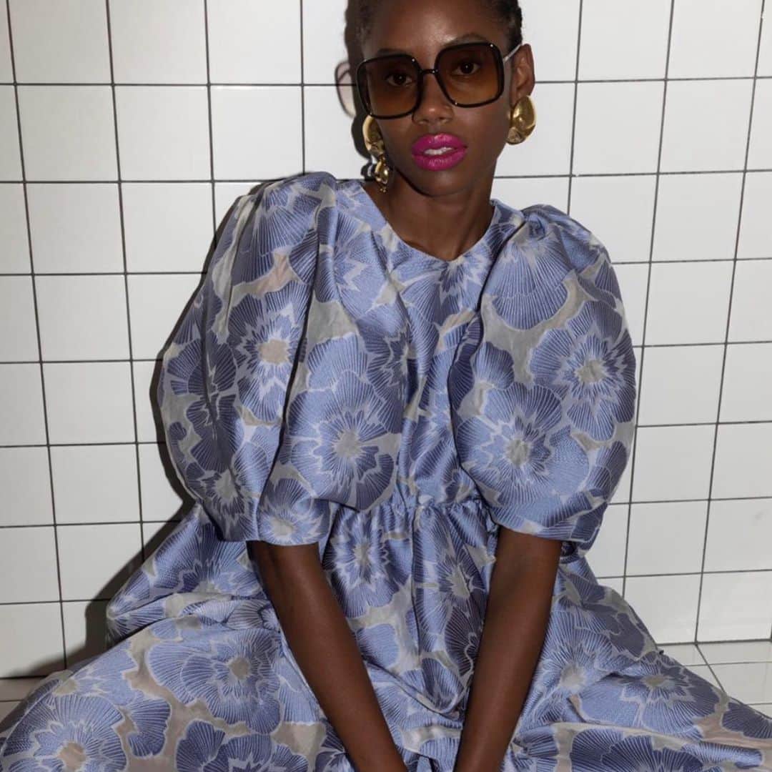 Monica Sordoのインスタグラム：「Mix Match! CUBAGUA + ORIENTE 🤍 styling tips via @kikavargas_  #MonicaSordo」