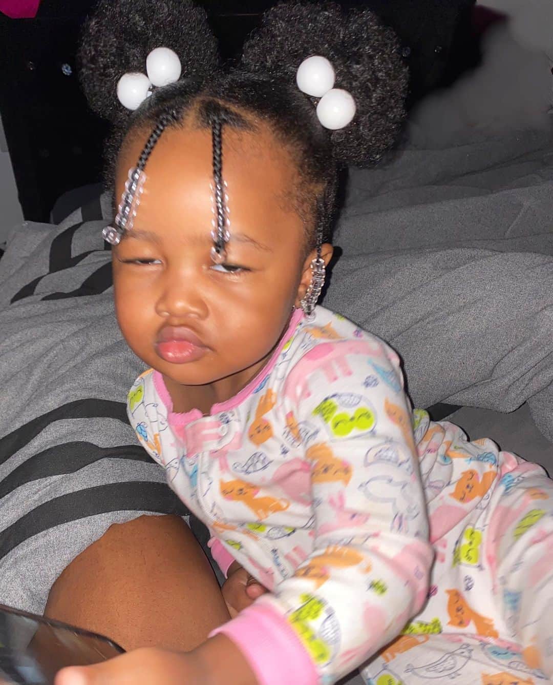 レミー・マーのインスタグラム：「@ReminisceMackenzie facial expressions are jokes😣 #MommysBaby #Mac #KenzieGirl #RemyMa」
