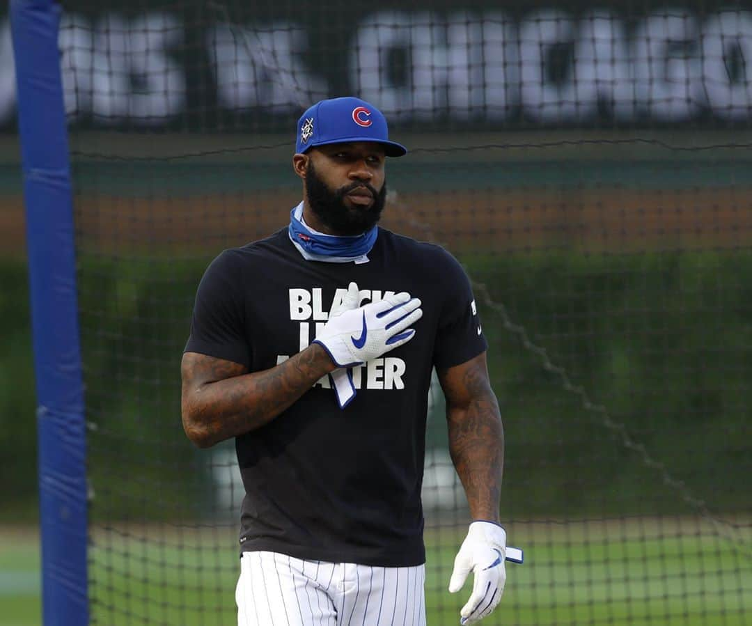 シカゴ・カブスさんのインスタグラム写真 - (シカゴ・カブスInstagram)「As the final homestand of the regular season begins, Cubs front office associates join in solidarity to call for change and raise their voices in the fight against racism and social injustice. Joined by @jahmal_cole from @myblockmyhoodmycity, today’s Associate Rally for Change sets in motion activities the Cubs will support around voter registration and education.」9月16日 8時50分 - cubs