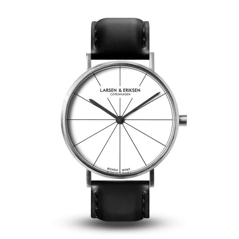UOMOさんのインスタグラム写真 - (UOMOInstagram)「【10万円以下で選ぶ。今大人が手に入れるべきおすすめ腕時計5選】  リーズナブルな価格で手に入る上、今の腕時計トレンドともしっかりマッチ。今大人が手に入れるべき5本をピックアップした。  #uomo #uomomagazine #webuomo #UOMO10月号 #BULOVA #98A255 ミリタリー #CASIO #PROTREK #プロトレックスマート #WSDF30 #TISSOT #ジェントルマンオートマティック日本限定モデル #COACH #C001W1697 #LARSENANDERIKSEN #ABSALON #fashion #mensfashion #mensstyle #91104」9月16日 9時04分 - uomo_magazine