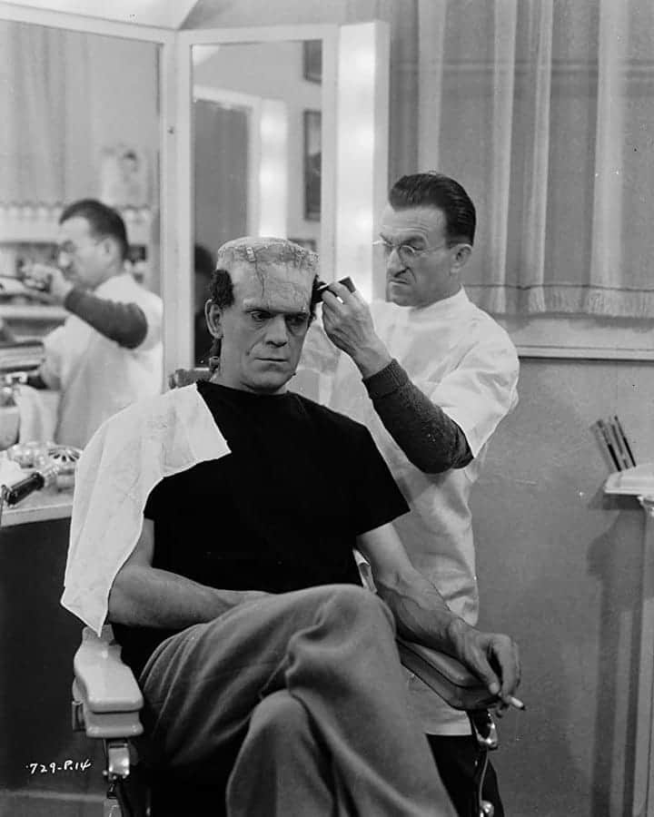 スラッシュさんのインスタグラム写真 - (スラッシュInstagram)「#Repost @vintagehorrorclub  Boris Karloff and Jack P Pierce on the set of The Bride of Frankenstein, 1935 iiii]; )'」9月16日 9時05分 - slash