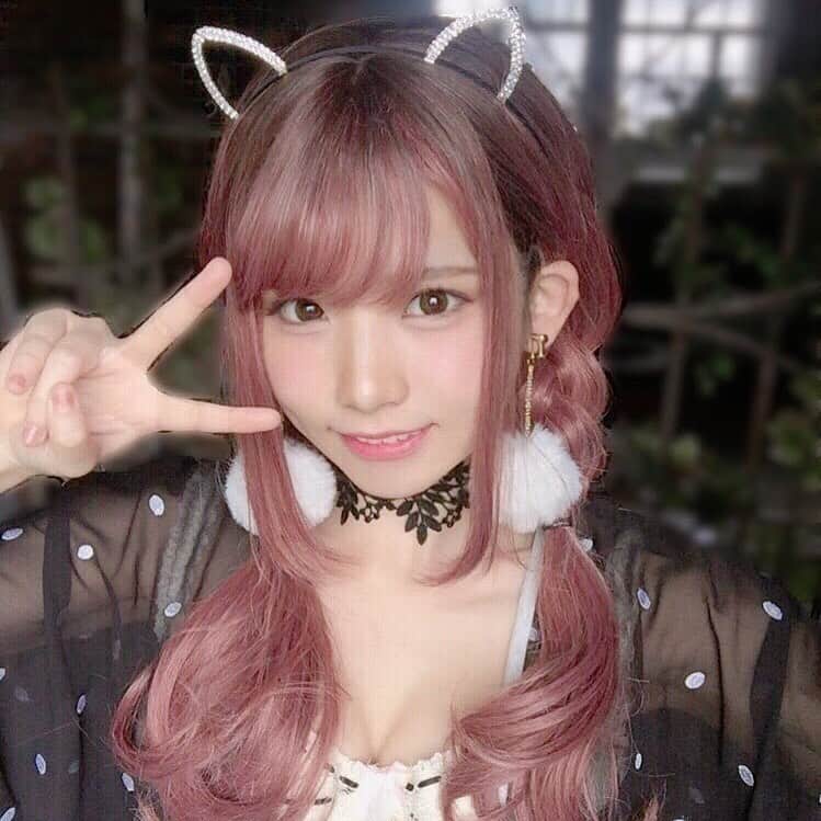 えなこファンページのインスタグラム：「#えなこ #えなこりん #enako #コスプレ #コスプレイヤー #cosplay #cosplayers #ファッション #かわいい #可愛い #ネイル #モデル #大好き #ネイル #コスメ #ヘアアレンジ #コーデ #ファインダー越しの私の世界」
