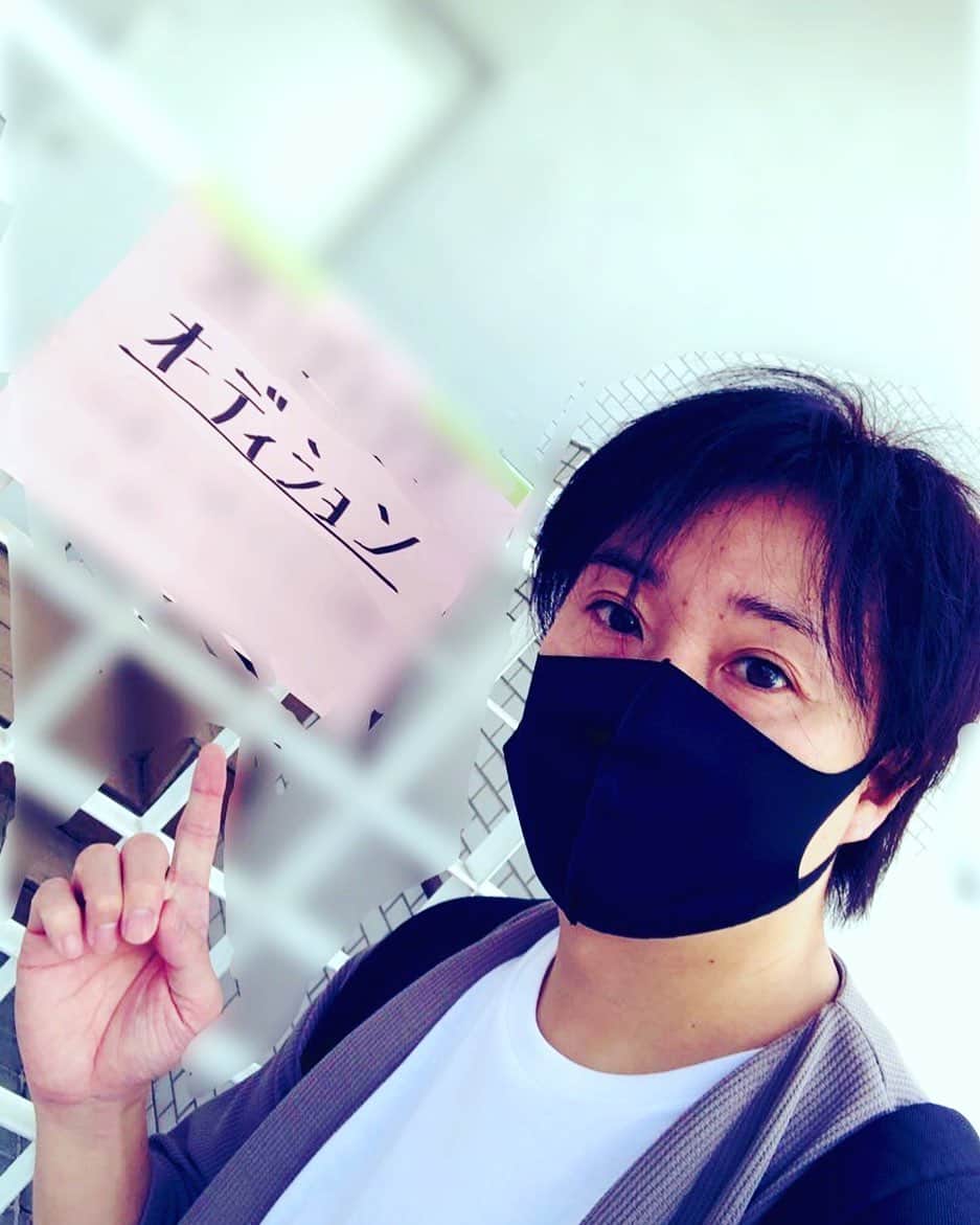 あつひろのインスタグラム：「初めてのタイプの オーディションでした💨  戸惑いもありましたが、 喋るだけ喋ったし、恥ずかしさもありましたが、あとは結果を待つのみ👍  #あつひろ #声優 #ナレーター  #オーディション #初体験 #羞恥心」