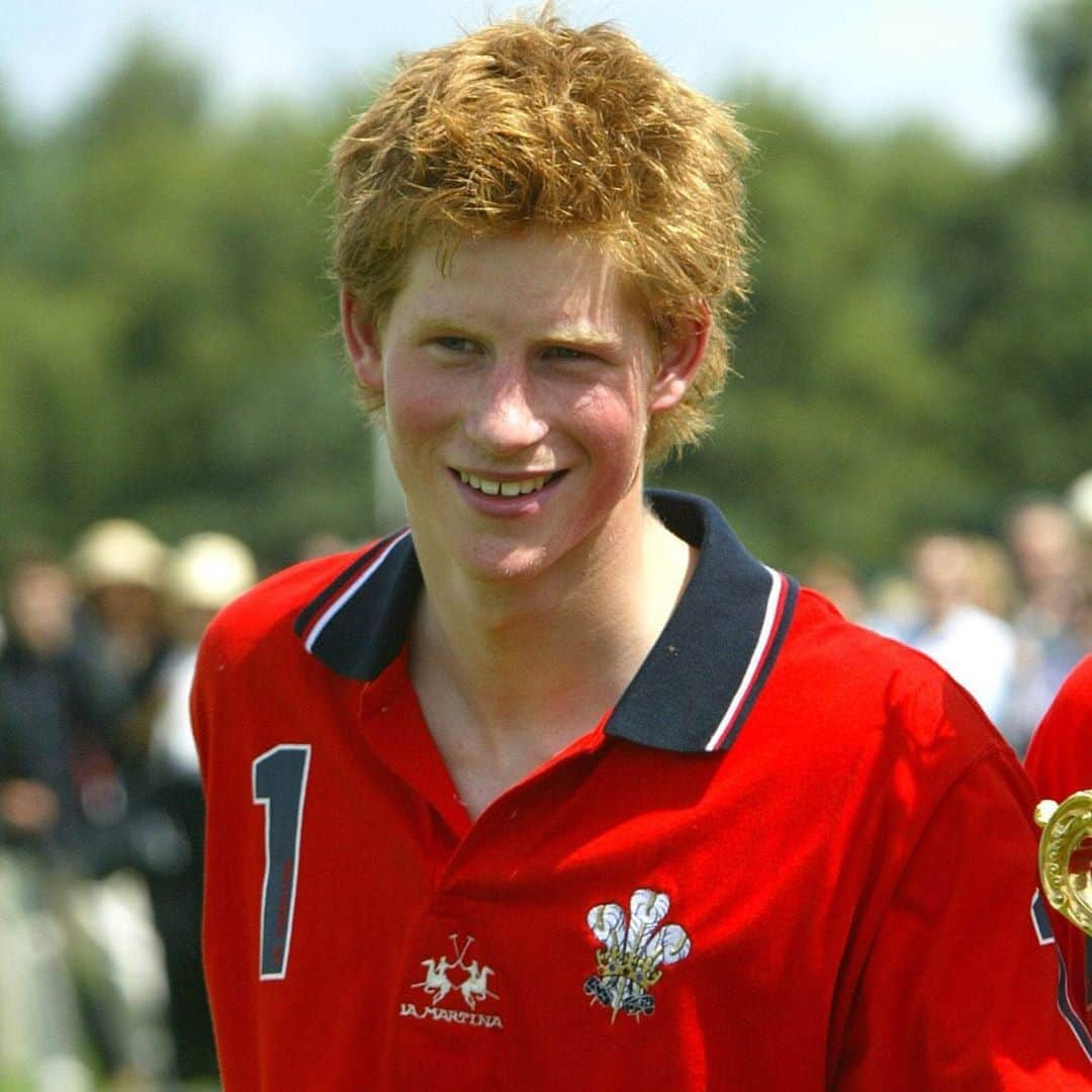 E! Onlineさんのインスタグラム写真 - (E! OnlineInstagram)「A very happy birthday to Prince Harry. Here are some photos of him from 2003. What a royally underrated year. (📷: Getty)」9月16日 10時02分 - enews