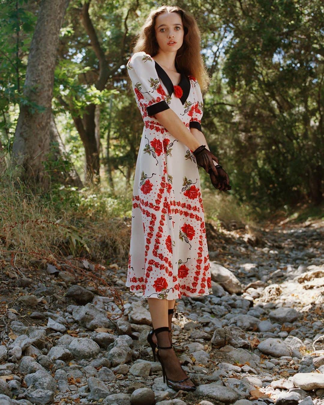 ロダルテさんのインスタグラム写真 - (ロダルテInstagram)「Rodarte SS21: @czarforte wears the Printed Silk Rose and Heart Dress.  Photography: @dritch #rodarte」9月16日 10時05分 - rodarte