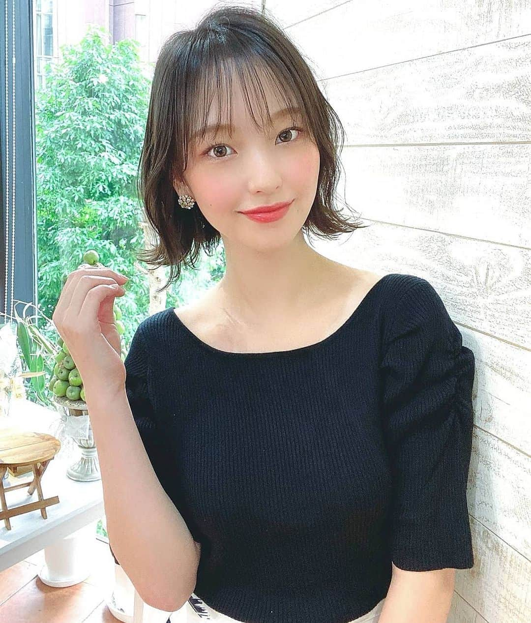 岡田ゆり子さんのインスタグラム写真 - (岡田ゆり子Instagram)「▽△▽△▽△  .  髪の毛キレイになったよ〜🥺🥺 いつも、ゆりの細くてやわらかい髪質の悩みを解決しなから 良いところをしっかり活かしてスタイリングしてくれる💕  .  前髪も、自分でスタイリングしやすいようにカットしてくれるからほんとに助かってます…！ありがとー！！！  .  #hair #hairsalon #JEWIL #shibuya #渋谷公園通り #ボブヘア #シースルーバング」9月16日 10時44分 - yyy__0520