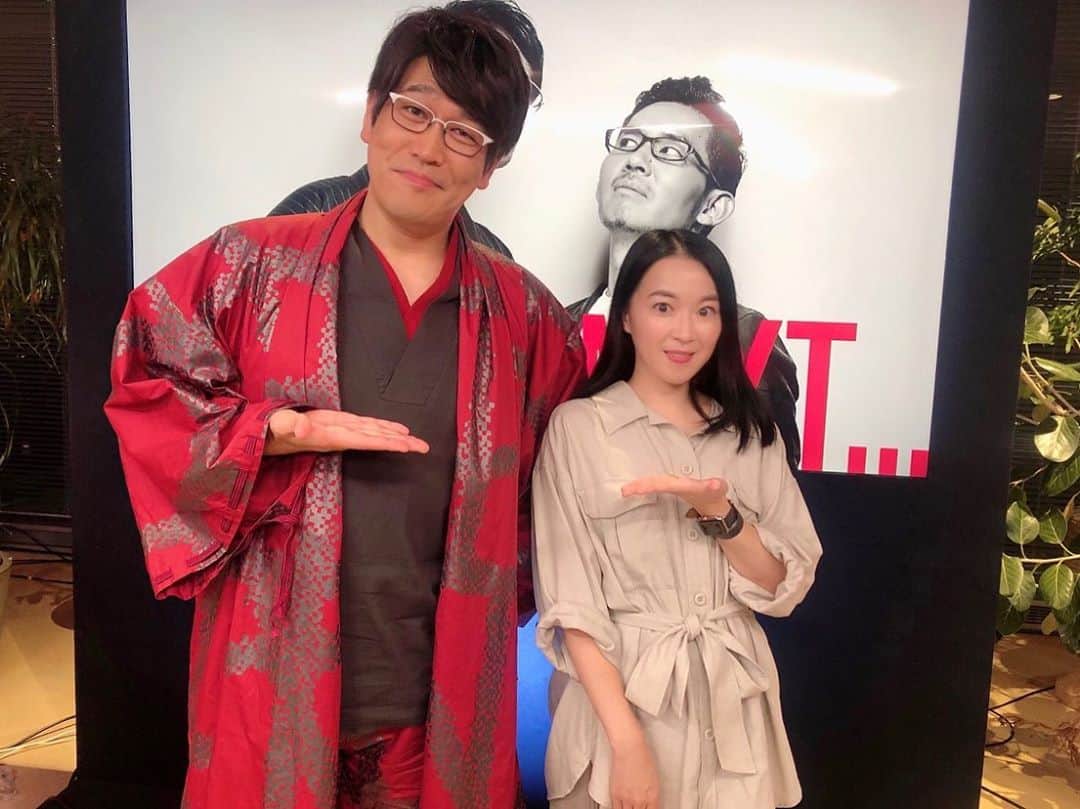 カン・ハンナのインスタグラム：「・﻿ ﻿ 社会を深く考える力。そしてそれを言葉で響かせる力。昨日もたくさん刺激をもらいました。﻿ ﻿ 素敵な方々と素敵な番組を通じて共演できて昨日もまた少し成長した気がします。本当にありがとうございました☺️ ﻿ ﻿ ﻿ ﻿ ﻿ #Newspicks #TheUPDATE﻿ #昨日はお疲れ様でした﻿ #またぜひお会いさせてください　﻿ #요즘은매일매일성장하느라바쁘네요 ﻿ ﻿ ﻿ ﻿」