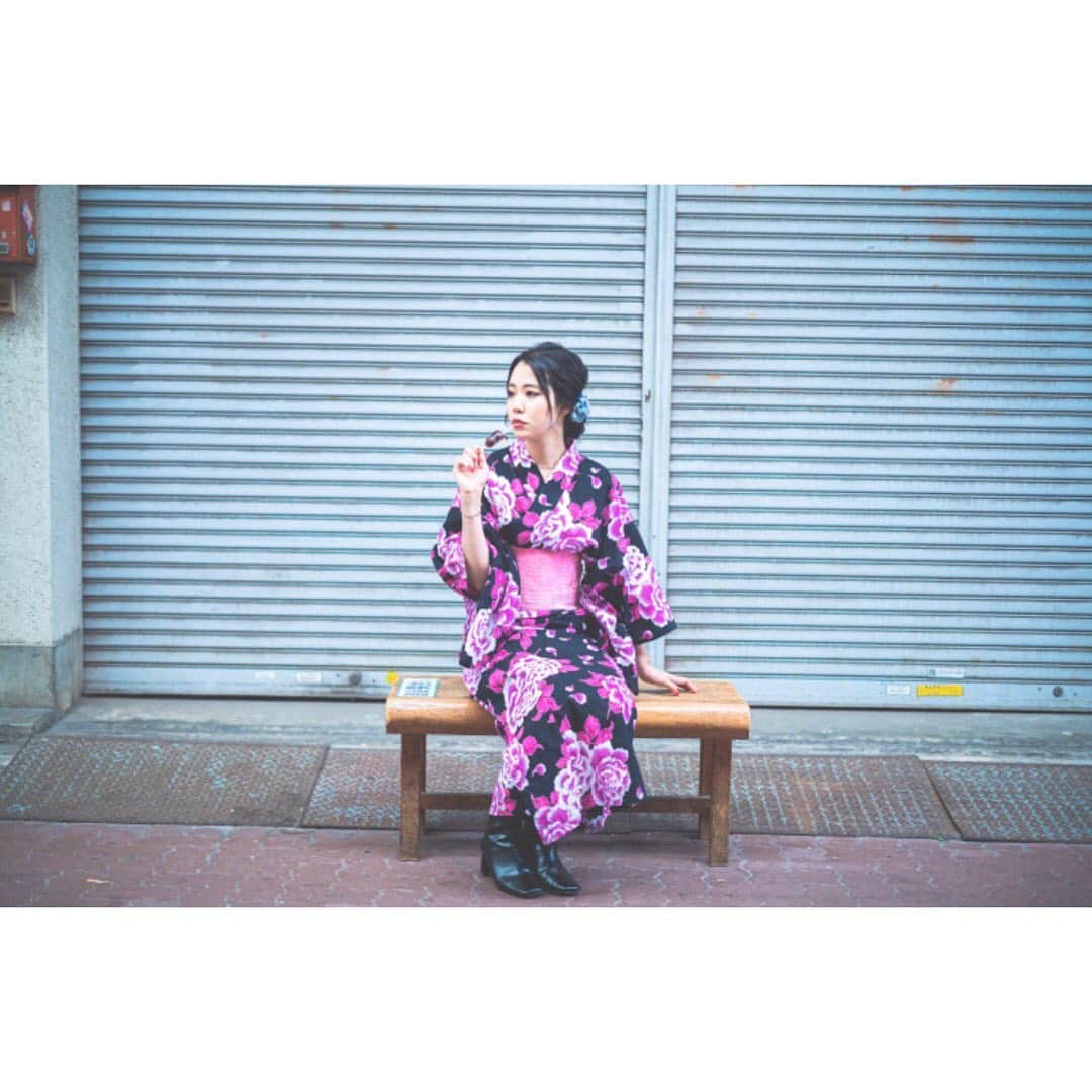 伴優香さんのインスタグラム写真 - (伴優香Instagram)「🍡×👘×👢﻿ ﻿ ﻿ だんだん過ごしやすくなってきたな〜﻿ ﻿ 来年の夏は浴衣を着てお祭りに行きたい。﻿ ﻿ ﻿ photo by : @yu_shimamoto  hair make by : @sakura.k.5  #浴衣 #ヘアアレンジ #ブーツ  #lovers_nippon_portrait #ポートレート  #nipponpic #daily _photo_jpn  #photo_jpn #jp_portrait部 #daily_photo_jpn #loves_nippon_portrait #東京カメラ部  #portrait #yokaphoto #bestphoto_japan  #팔로우 #사진 #여배우 #모델 #추억 #팔로우미  #型号 #女主角 #人像 #相片」9月16日 11時32分 - ban_yuka0707