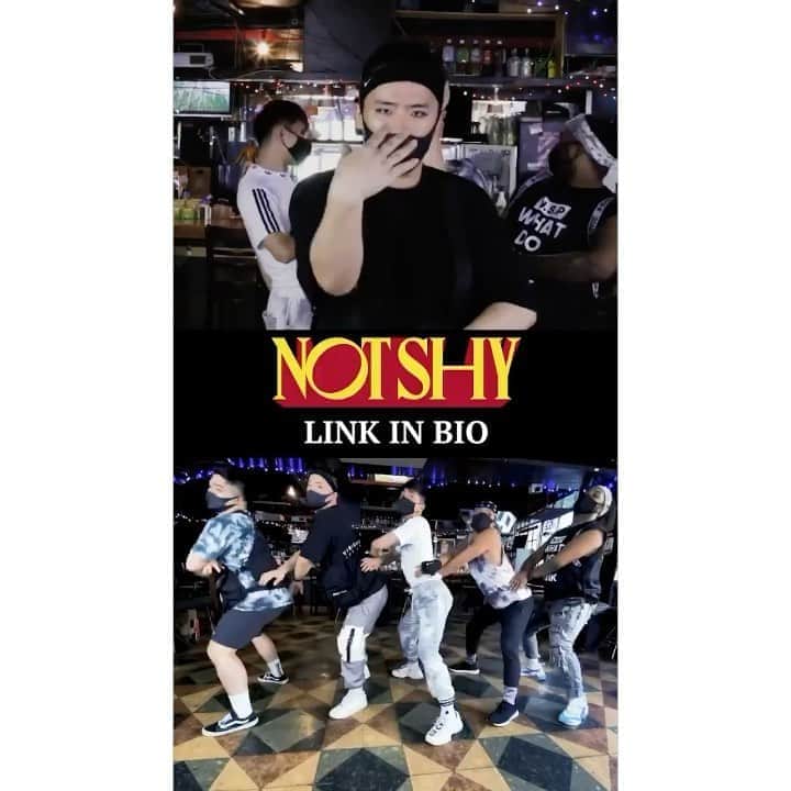 Codyのインスタグラム：「ITZY - “Not Shy” (Boys Ver.) がもうちょいで再生回数千回に行きます！  1000になったら遊びで撮った2倍バージョンアップします！♬  URLはプロフィールに貼ってあります！  「CODY お笑い芸人」で検索！  🎥: @tumifer   #itzy #itzynotshy #おどってみた」
