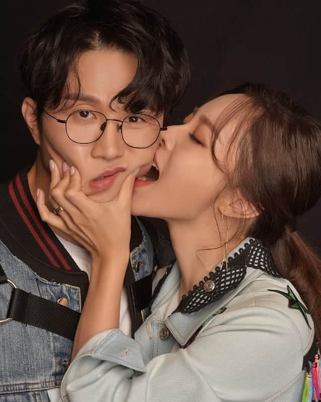 パク・ソングァンのインスタグラム：「## 함께 한다는 즐거움🥳  어때요.  잘 나왔나요??😁  #맥앤지나   #magandjina」