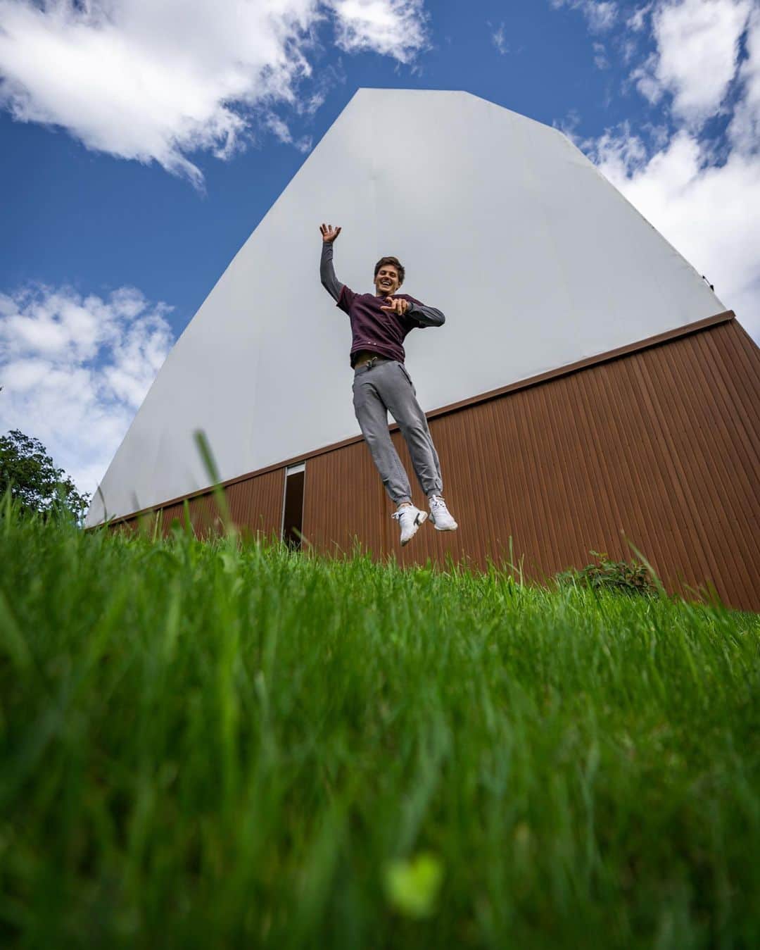 のインスタグラム：「I can’t wait the day we open the door for all of you guys 🙏🏻 We’re making nice progress on @climbing_ranch and if things go on at this pace our goal will be reached by the end of March 2021 🤠 . 📸 by @matevzvukotic  . @redbull #givesyouwings @redbullsi @adidasterrex @fiveten_official @pazi.to #zavarovalnicatriglav @postanivojak #slovenskavojska」