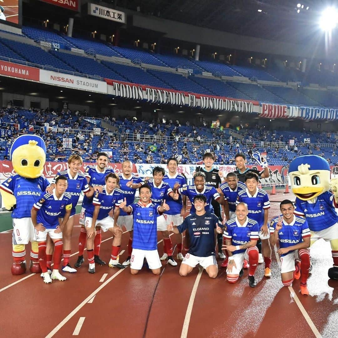 横浜F・マリノスさんのインスタグラム写真 - (横浜F・マリノスInstagram)「YES👍 #fmarinos #marinosfamily #トリコロールの絆いまこそ強く #シャシン」9月16日 23時59分 - yokohamaf.marinos