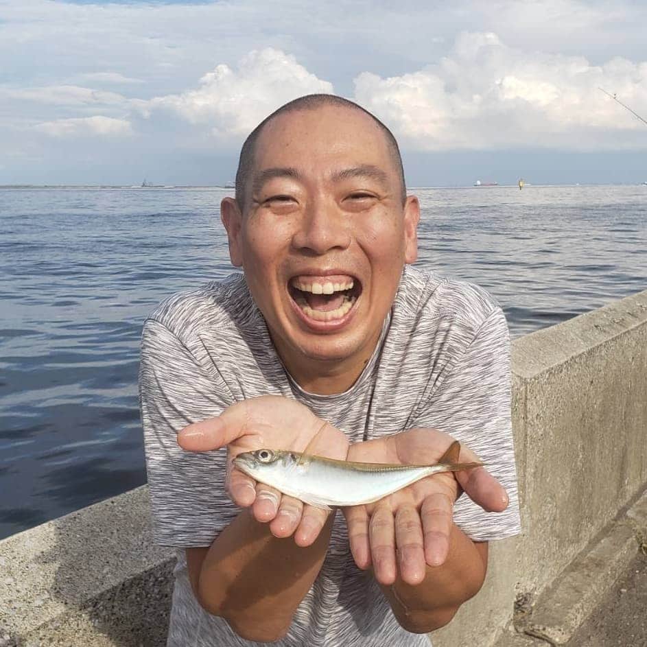 松本康太さんのインスタグラム写真 - (松本康太Instagram)「アジ釣り♪28匹ゲット♪南蛮漬けサイズ(^o^)/   #アジ #アジ釣り #サビキ釣り #レギュラー松本 #あるある探検隊」9月16日 23時54分 - aruarutankentai.matsumoto