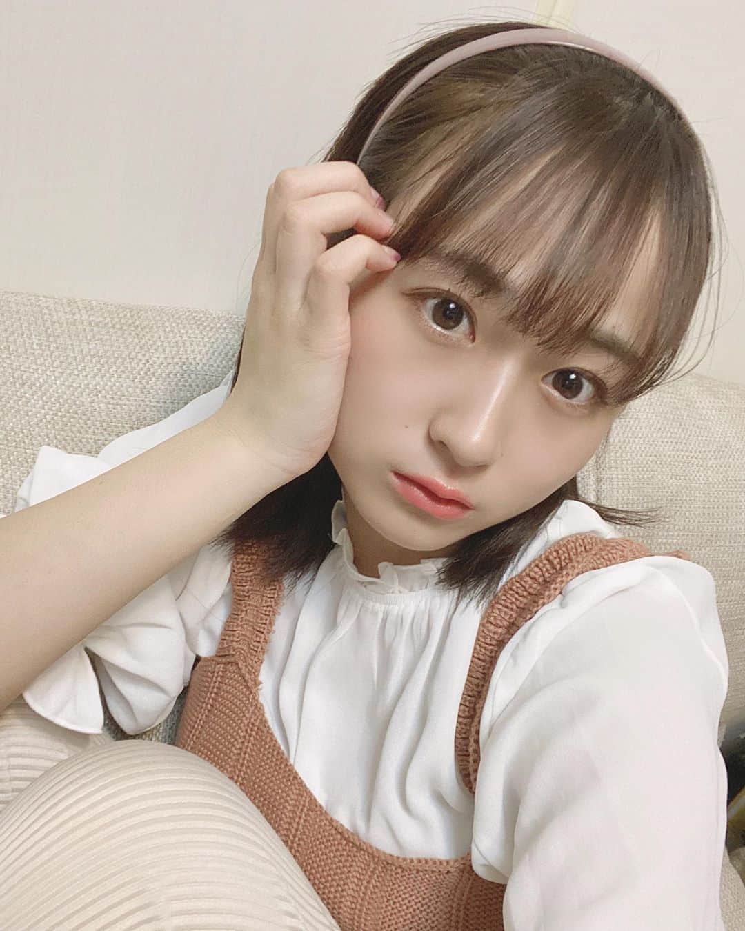 のインスタグラム：「. .  食欲の秋なのでおいしいものたくさん食べたいです🐿」