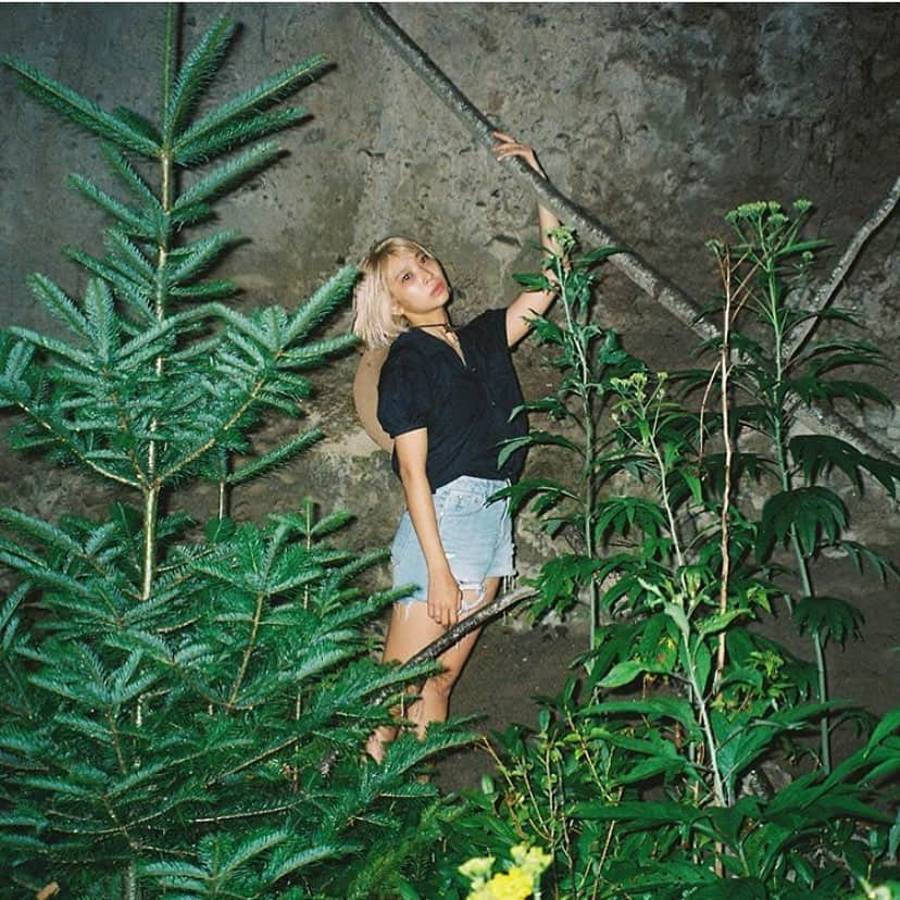 YUAのインスタグラム：「save the ozone  #worldozoneday」